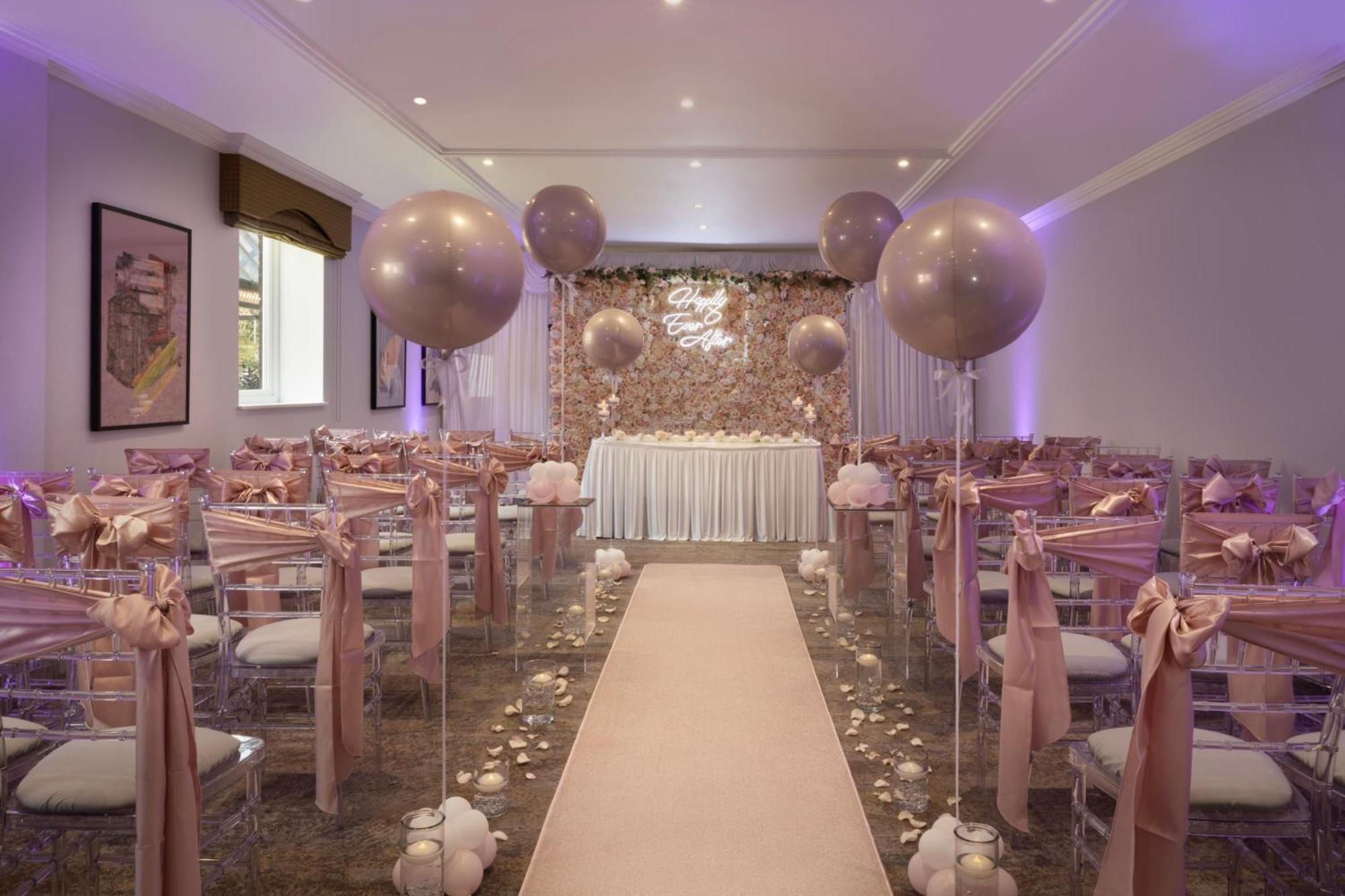 Delta Hotels By Marriott Worsley Park Country Club Екстер'єр фото